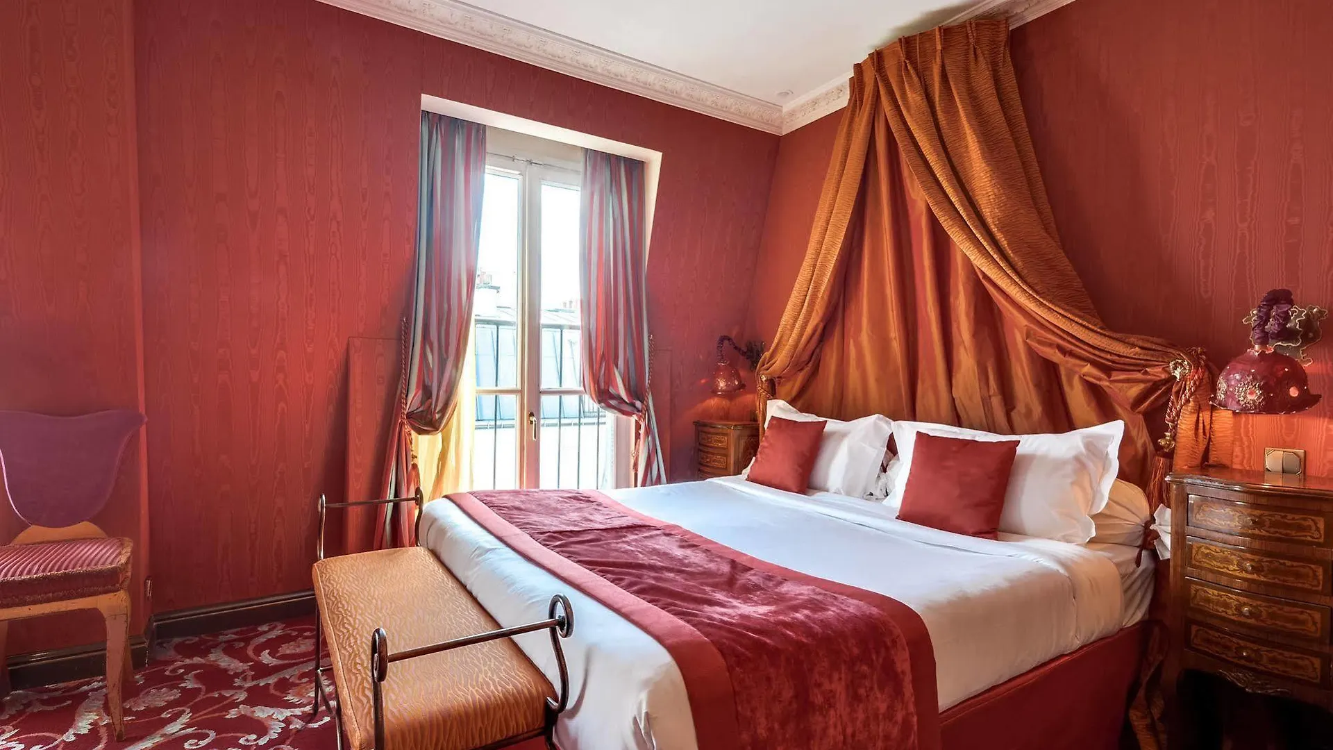 La Royale Hotel 4*
