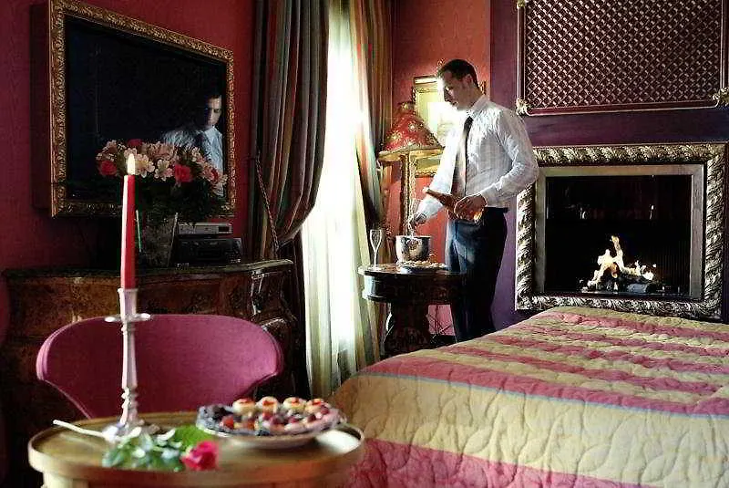 La Royale Hotell Paris