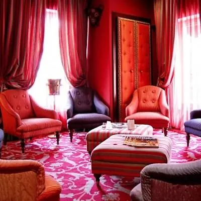 La Royale Hotell