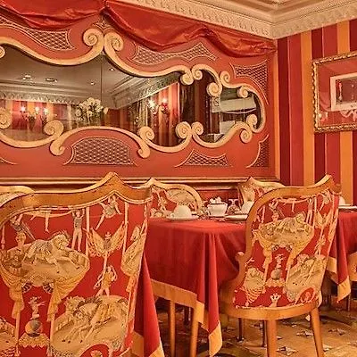 Hotel La Royale 4*