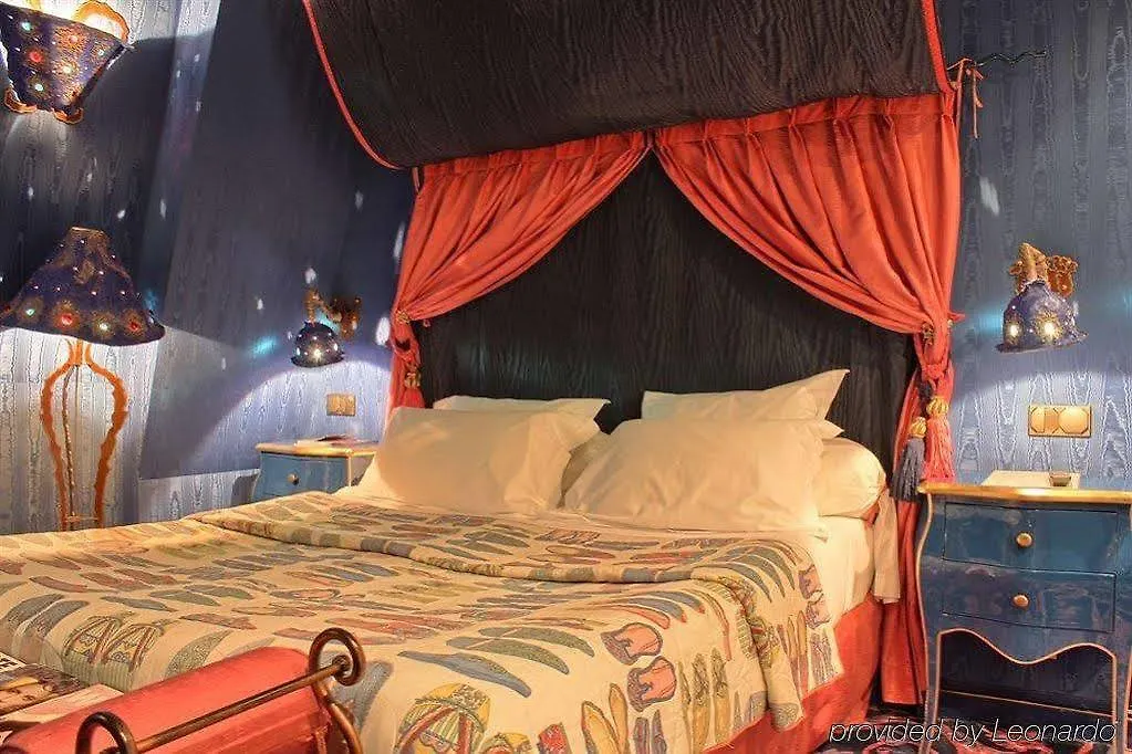 La Royale 4* Parijs